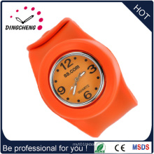 Hot Sale Promotion Gift Silicone Sport Slap Squartz Fashion Watch (DC-700)